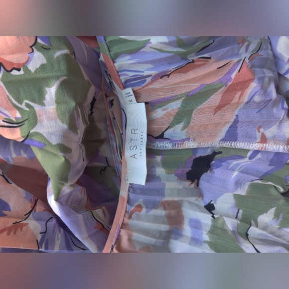 Blythe Dress in Coral Multi ASTR the Label - Picture 7 of 10